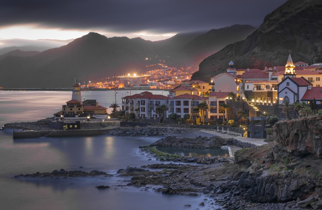 Fly en Drive Noord en Zuid Kust van Madeira Afbeelding